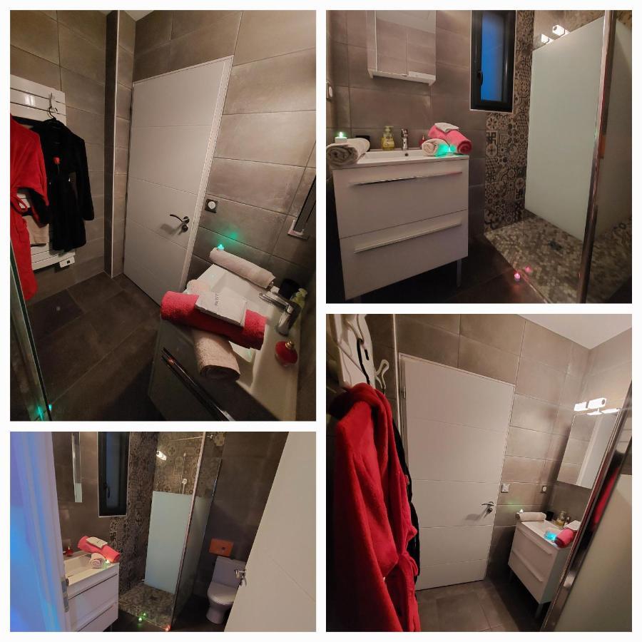 Un Sejour Romantique En Couple Avec Jacuzzi Prive Chromotherapie Jardin Maison Privee Ychoux Luaran gambar